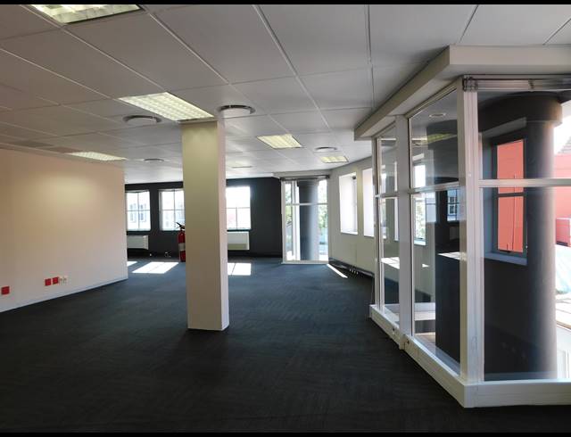 291M² OFFICE TO LET IN ILLOVO